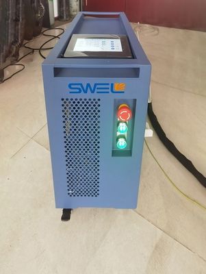 1500W آلة لحام ليزر الألياف اليدوية تبريد الهواء نظام لحام ليزر الألياف 700W 1100W 1500W 2000W